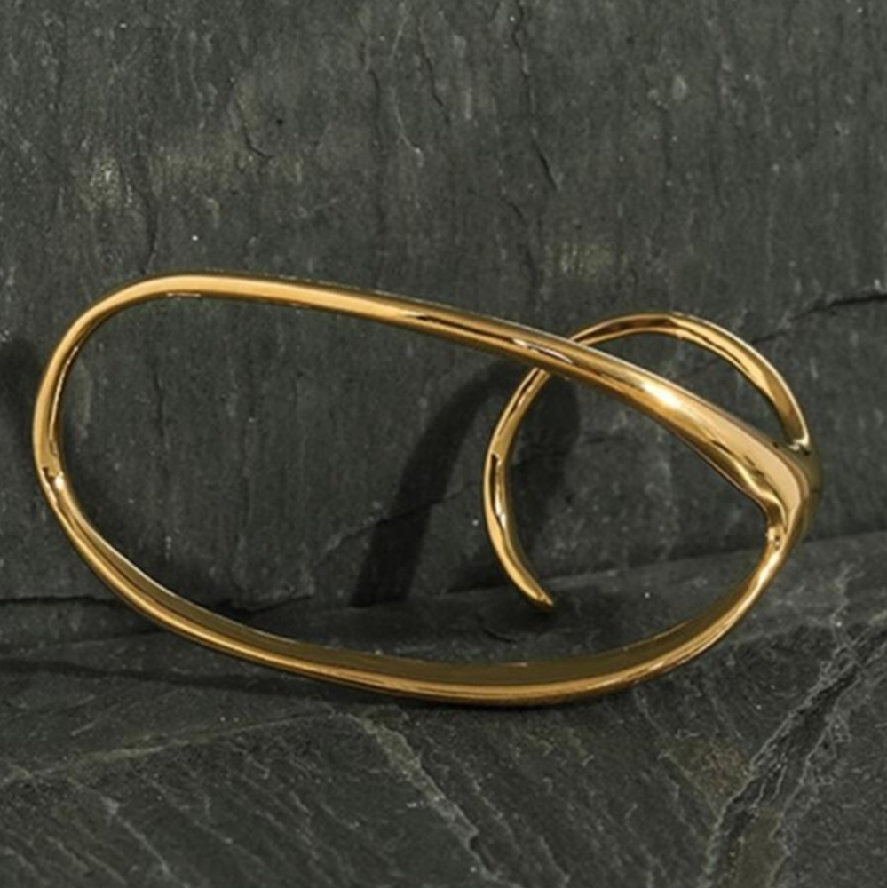 Two Finger NWT Asymmetrical Geometric Ring - Picture 3 of 7